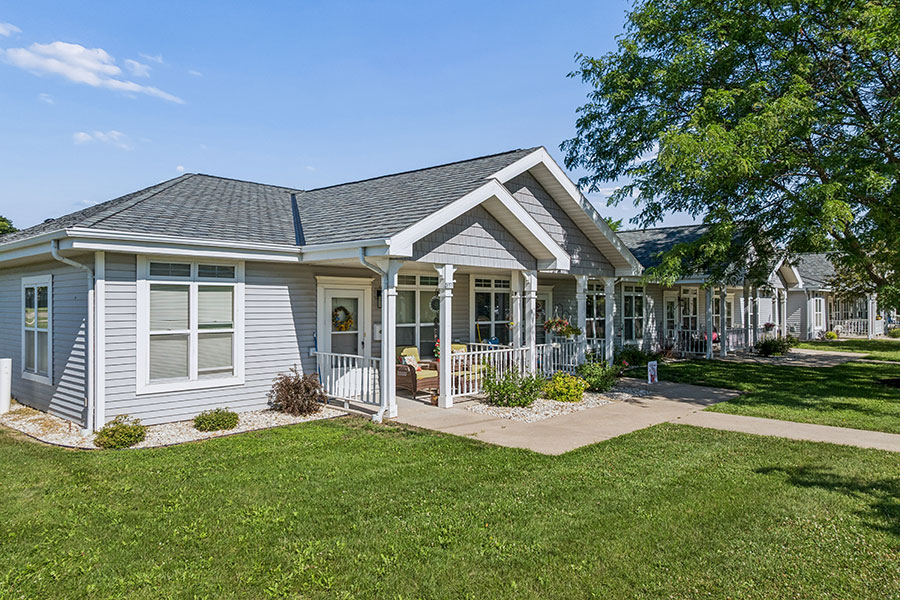 gallery-34-lakefront