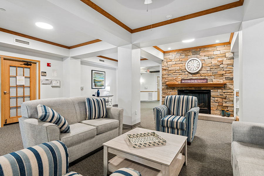 gallery-47-lakefront